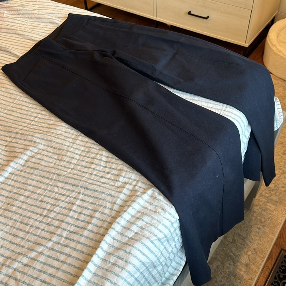 Wide leg trousers